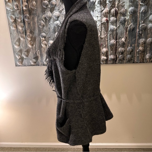 Wilfred Free Med Wool Blend Dark Gray Fringed Sweater Vest NWT - Picture 11 of 12